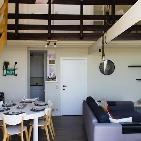 דירה Modern Renovated Duplex With Unique And Calming View T33 *