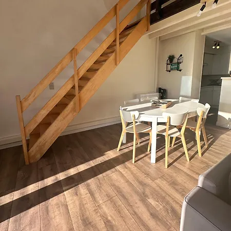 Bel Air - Modern Renovated Duplex With Unique View T33 Appartement