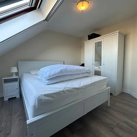 Bel Air - Modern Renovated Duplex With Unique View T33 * 오스텐드