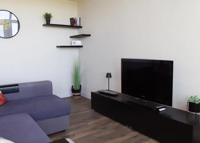 公寓 Modern Renovated Duplex With Unique And Calming View T33