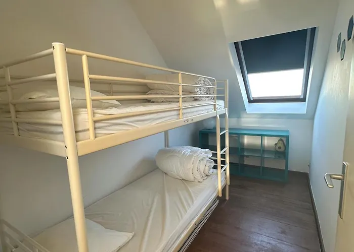 Bel Air - Modern Renovated Duplex With Unique View T33 *