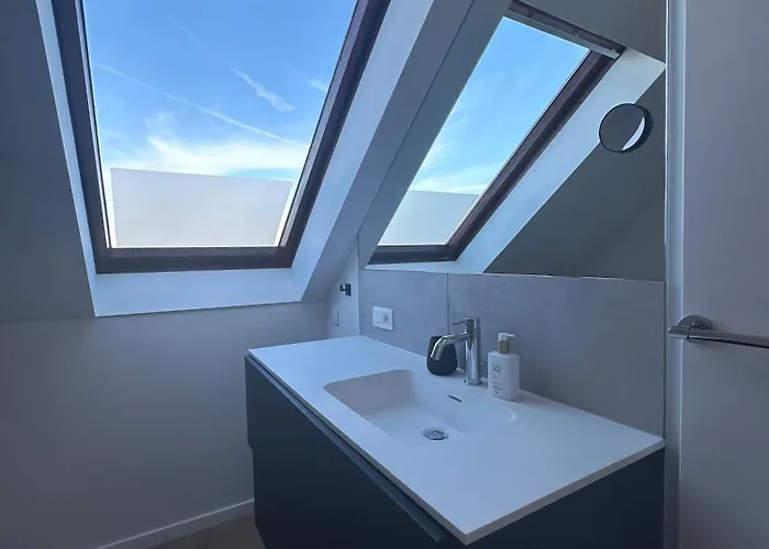 Bel Air - Modern Renovated Duplex With Unique View T33 Appartement